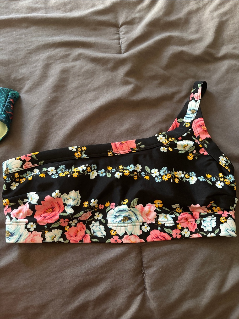 Old Navy Black One-Shoulder Floral Swim Top
